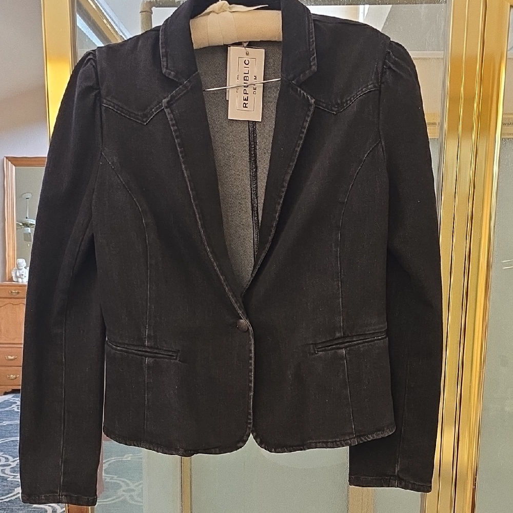 For The Republic Black Blazer Jacket